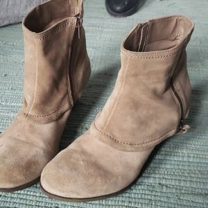 Ankle boots